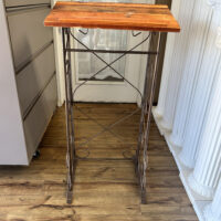 Podium Rustic